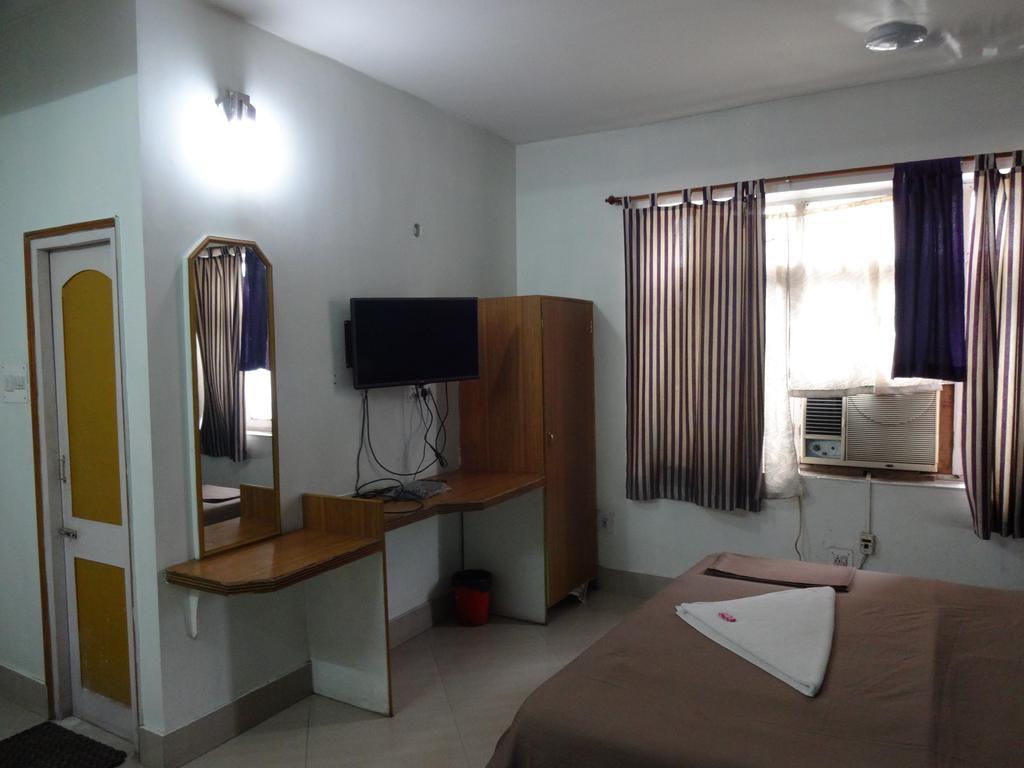 Ajatsatru Hotel Gaya Room photo