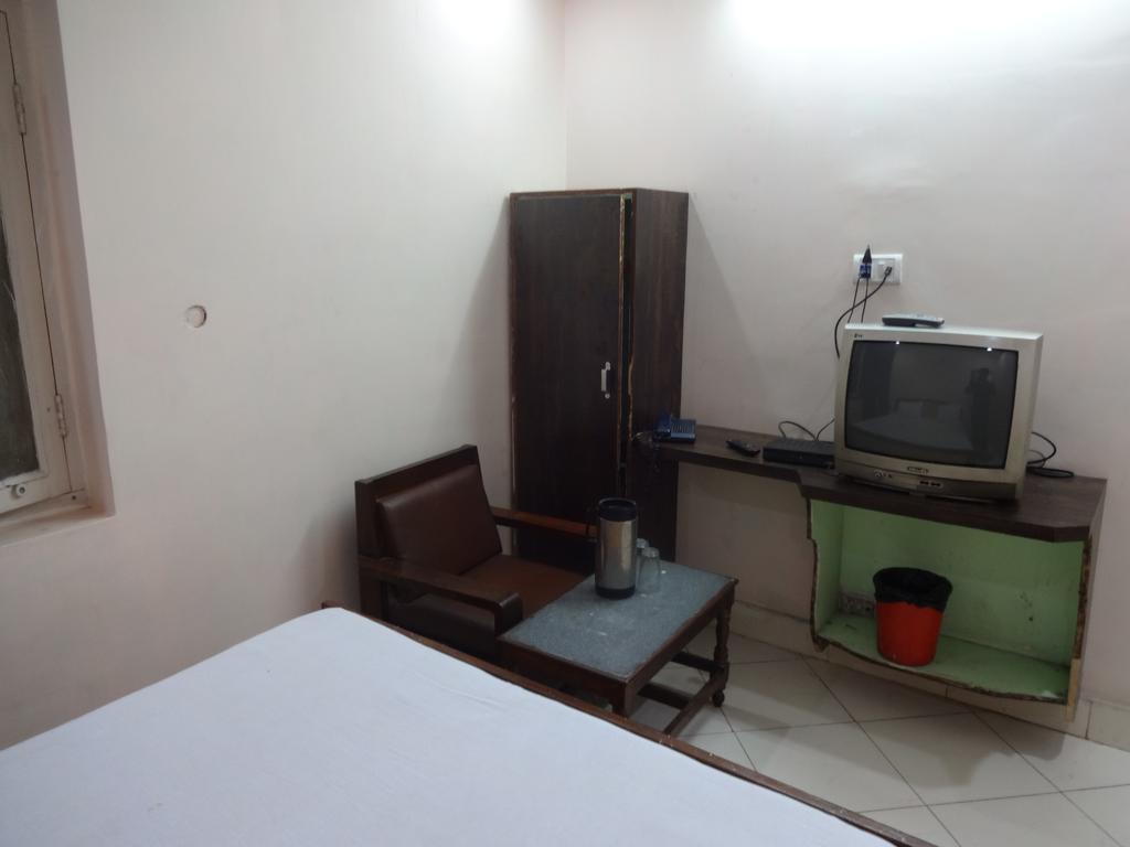 Ajatsatru Hotel Gaya Room photo